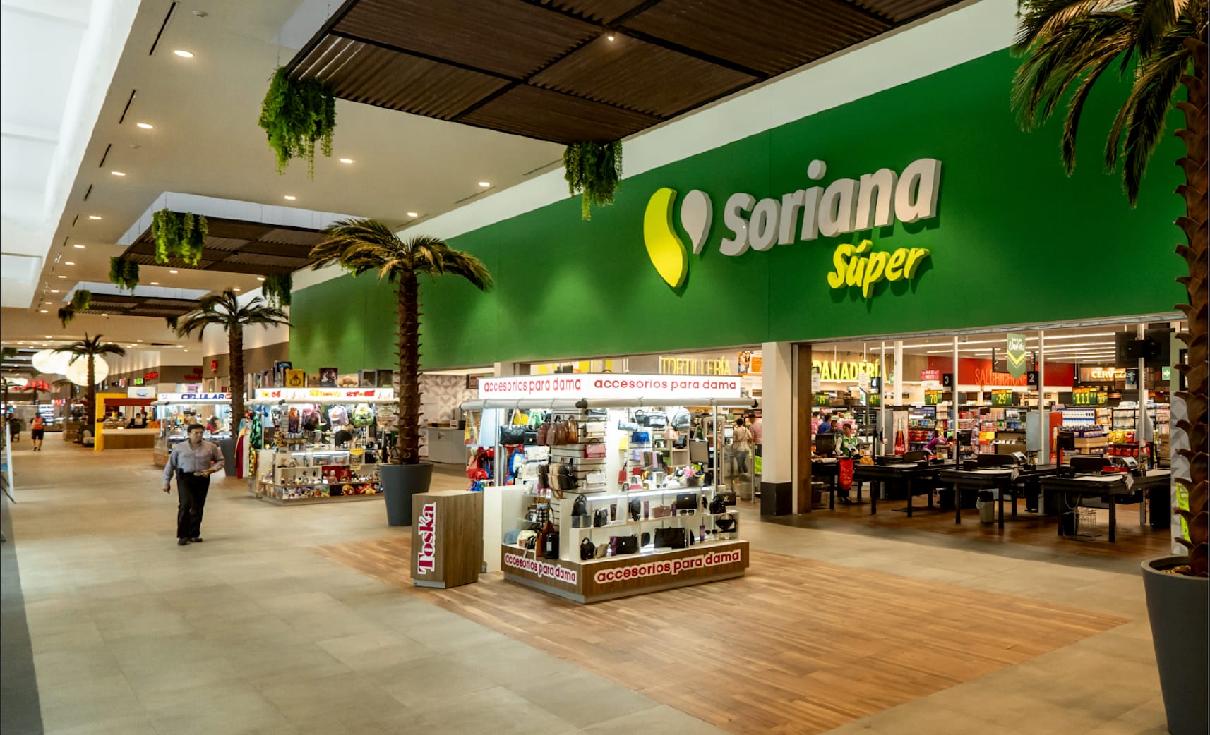 Centro comercial con Soriana